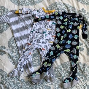 Bundle of 3 footie pajamas 18 months